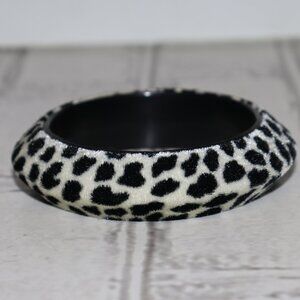 🐾🖤 Black Bangle Bracelet · Velour Animal Print · 2.5" Wide